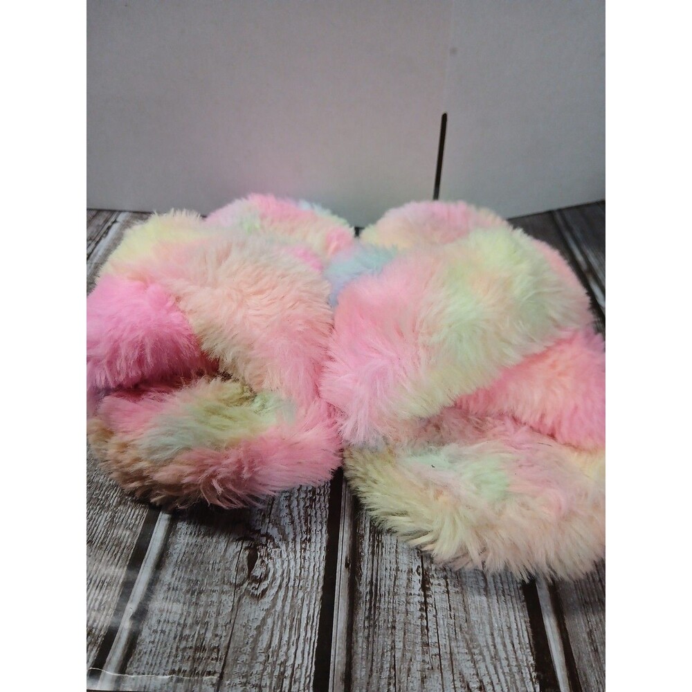 Wonder nation Fluffy Tye Dye Slippers Girls Size M (12/13)